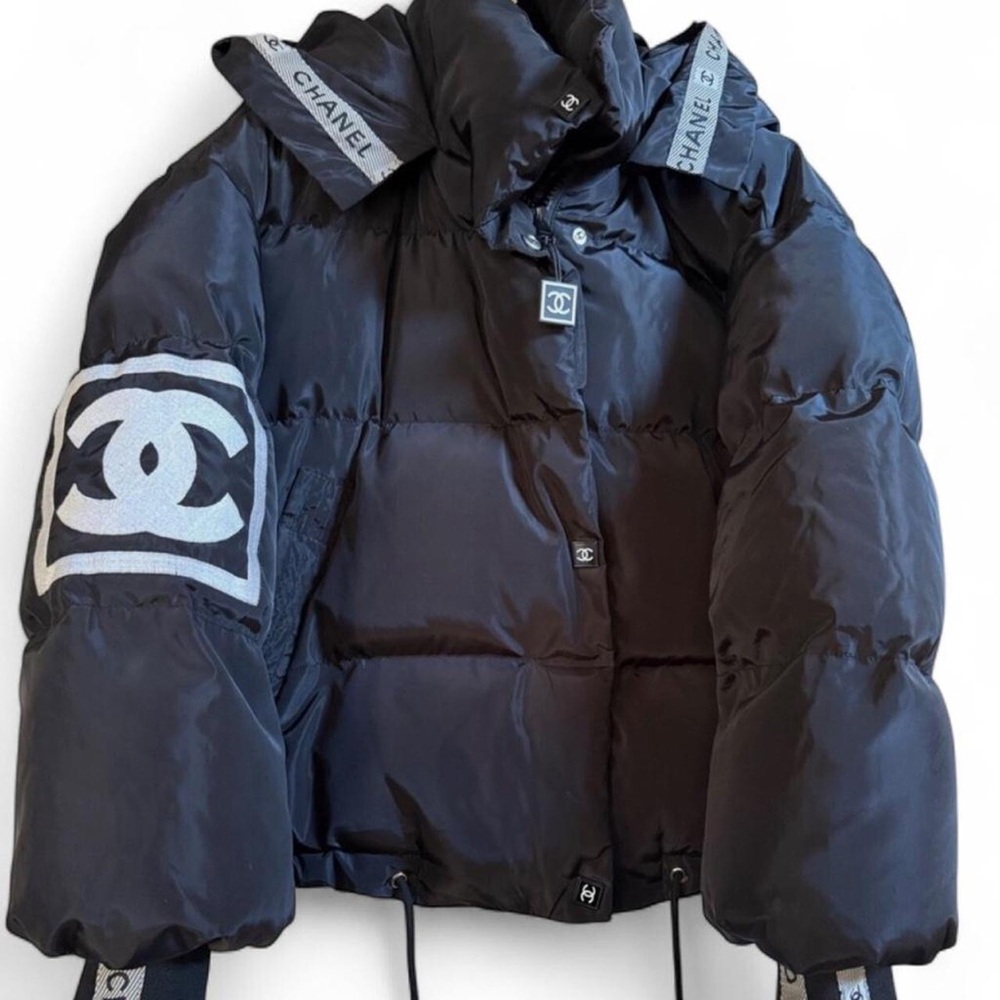 Black Chanel Woman’s Down Puffer Coat with Logo Accents Size S 2000 Pre-Owned